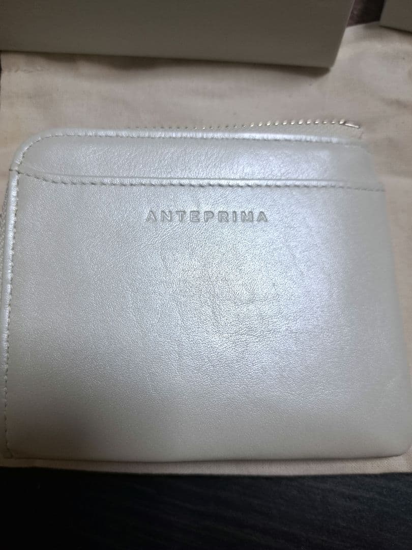 未使用ANTEPRIMAマッツェット小物/Lラウンドウォレット/パールホワイト