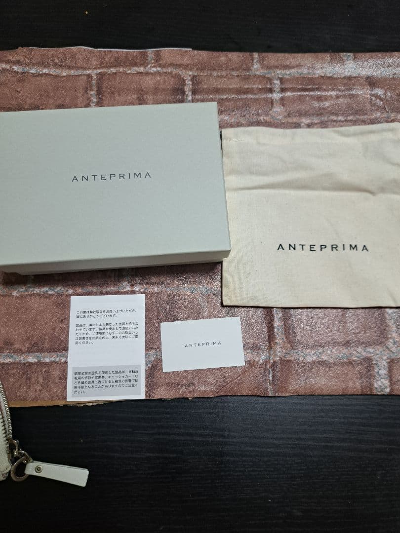 未使用ANTEPRIMAマッツェット小物/Lラウンドウォレット/パールホワイト