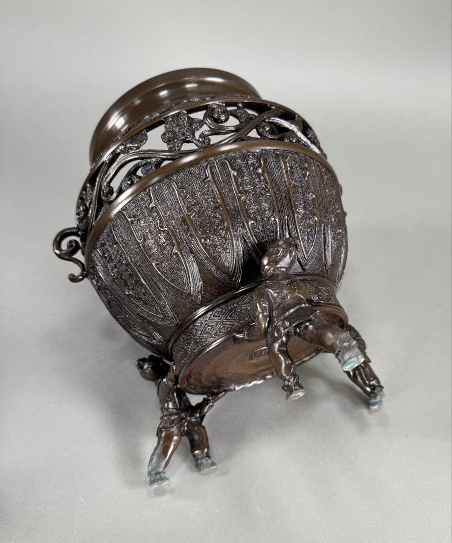 いけばな　池坊　鋳銅花器　陵山在銘 銅薄端　古流　未生流　龍生派 花瓶　華道具