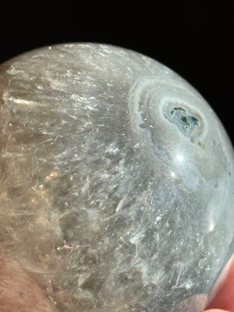 ブラジル産　プラシオライト　瑪瑙共生　グリーンアメジスト　スフィア4.72cm