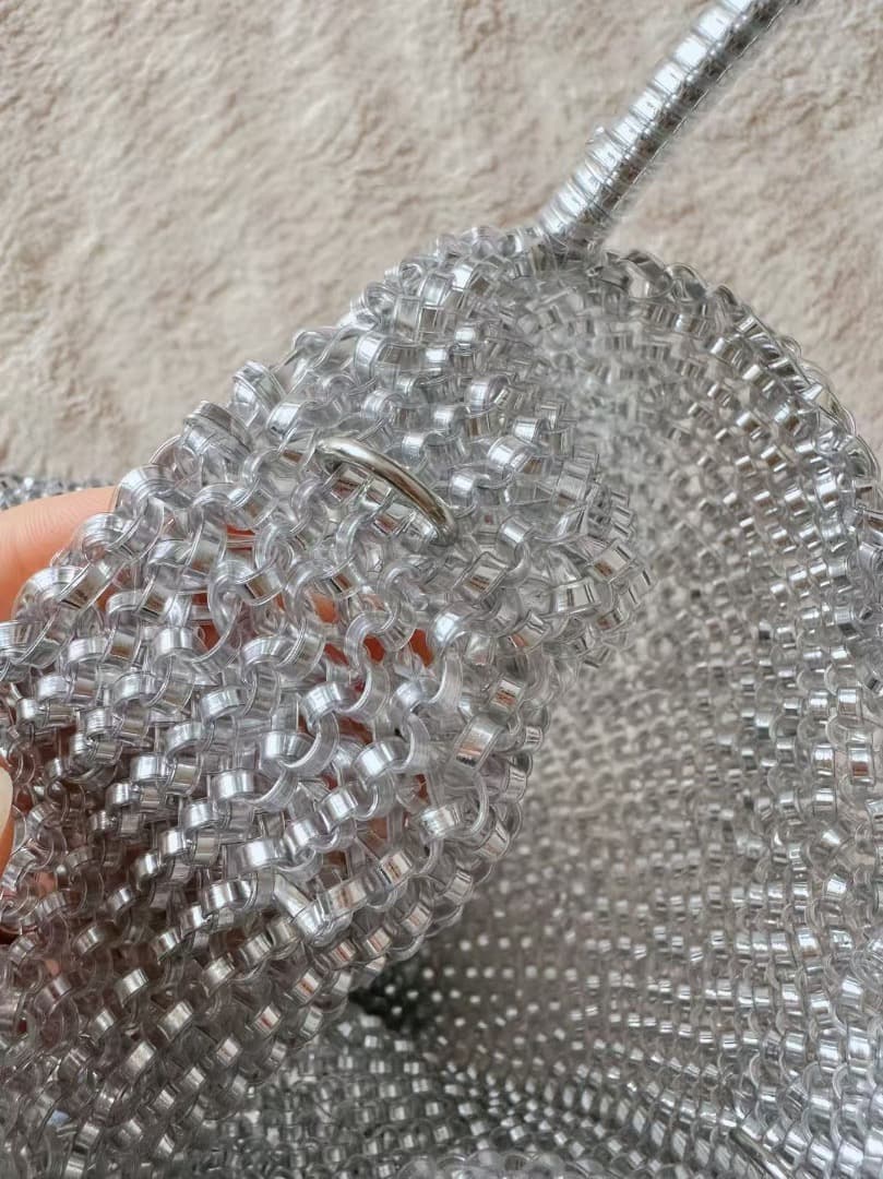 ハンドメイド ショルダー　シルバーバッグ　新品チェーン M-22x18cm