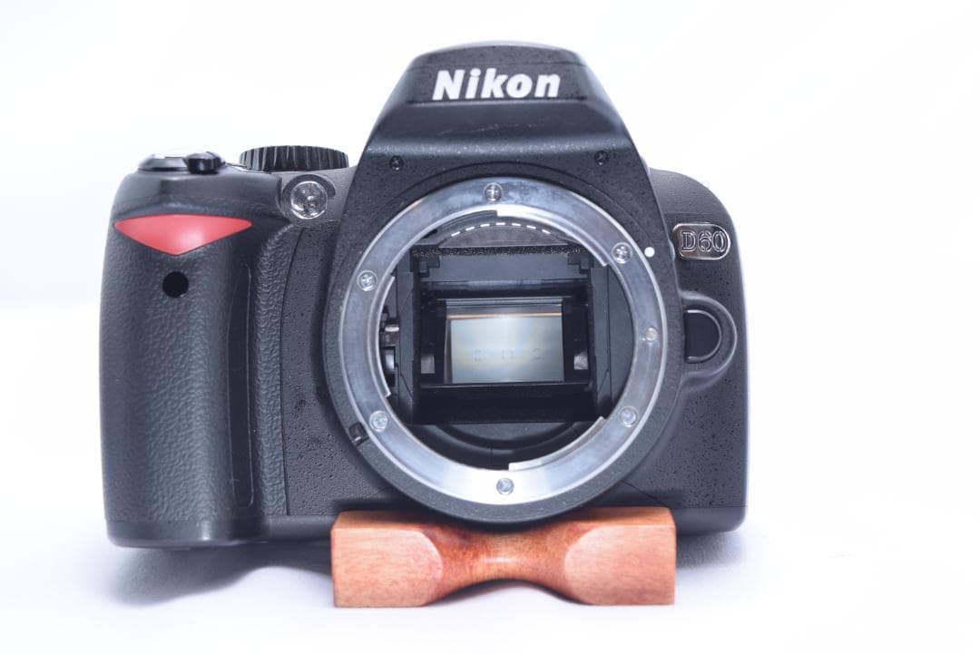 （その１）Nikon D60 おまけ充実　シャッター数2500回以下