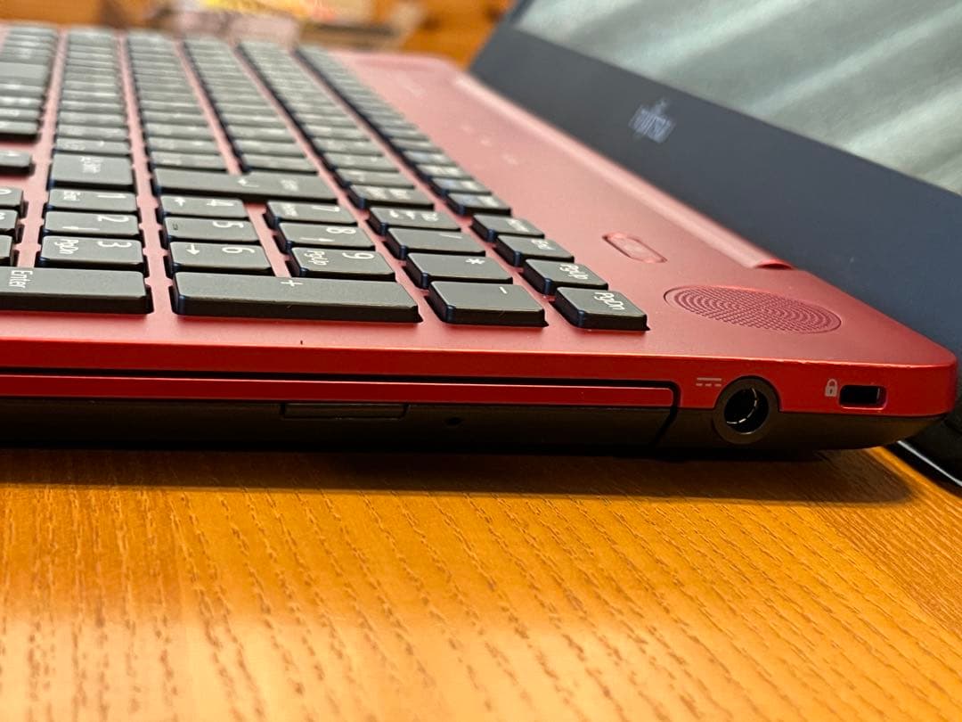 【超美品・高音質・メモリ増設済】富士通 LIFEBOOK ノートパソコン