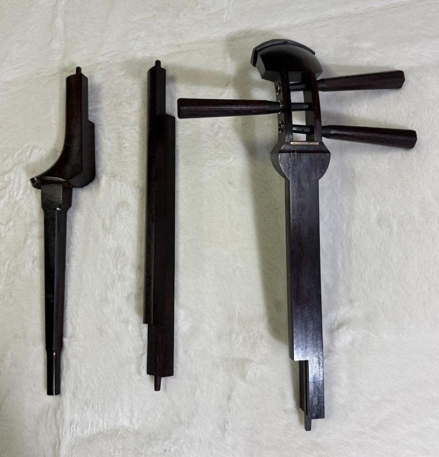 三味線 中古品 紅木 花梨 綾杉胴 ８０年代 ケース付き 本体