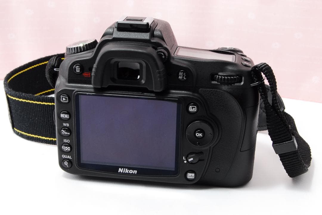 〓手振れ補正レンズ付〓ニコン Nikon D90 デジタル一眼レフカメラ