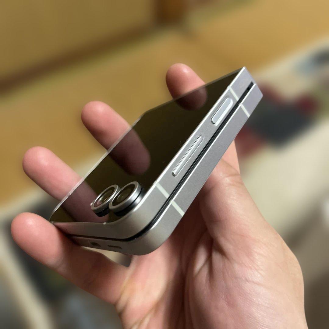 ✨値下げ可能✨SIMフリー Galaxy Z Flip6 256GB ホワイト