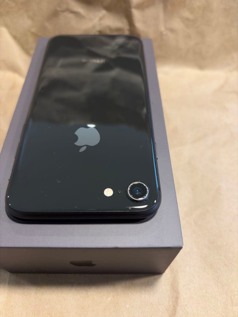 【美品】Apple iPhone8 64GB スペースグレー バッテリー93%