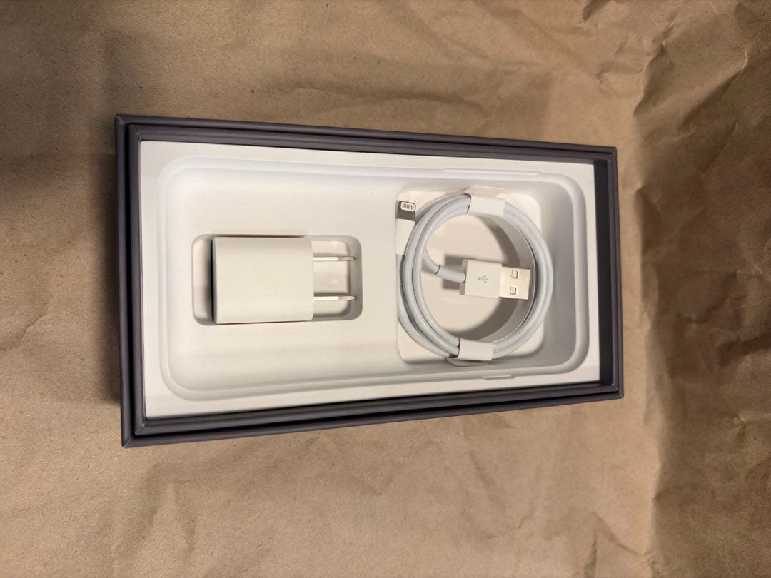 【美品】Apple iPhone8 64GB スペースグレー バッテリー93%