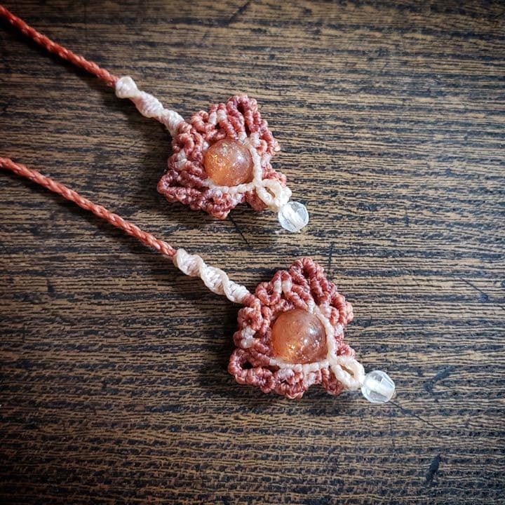 日長石「サンストーン 」マクラメ編みネックレス