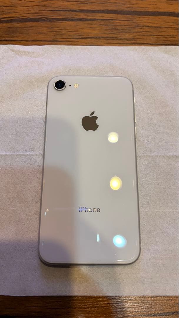 Apple iPhone8 シルバー バッテリー残量100% 箱付き