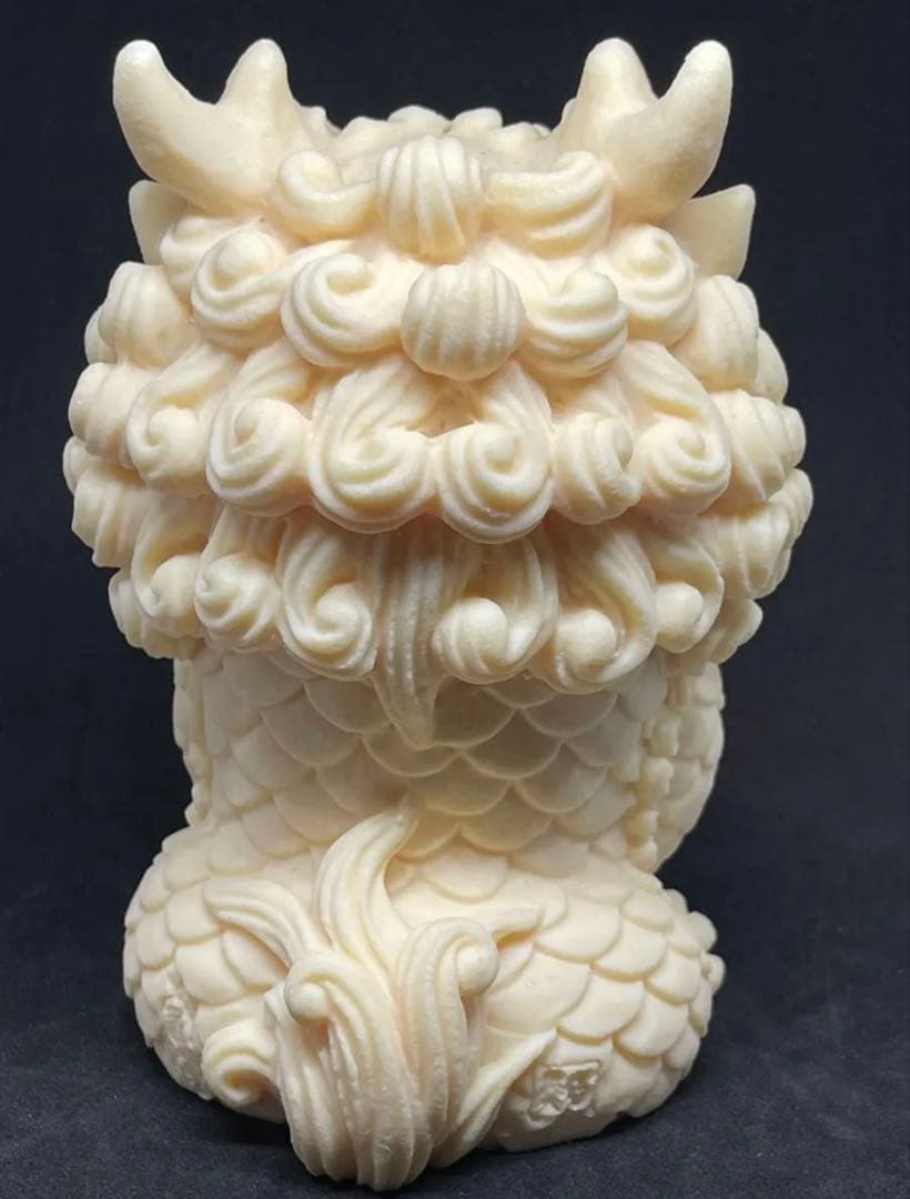 アイボリーナッツ 龍神様　彫刻　天然石　邪気払い・守神・幸運・金運