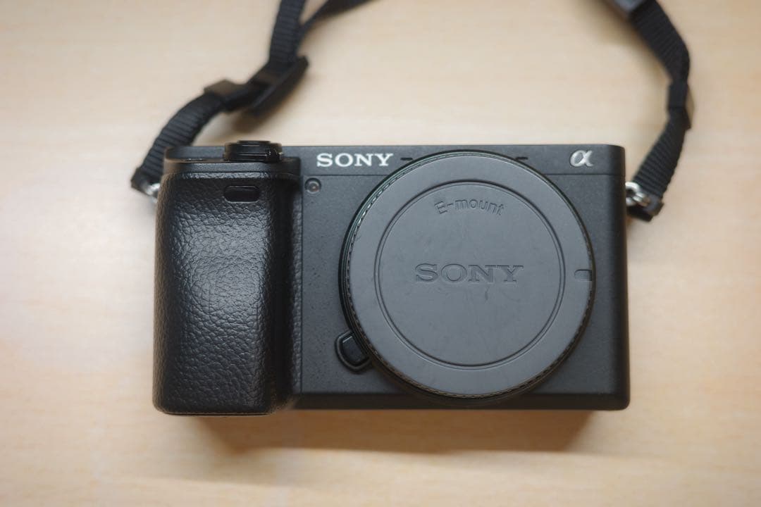 【出品2/8まで】SONY α6400 ミラーレス一眼カメラ