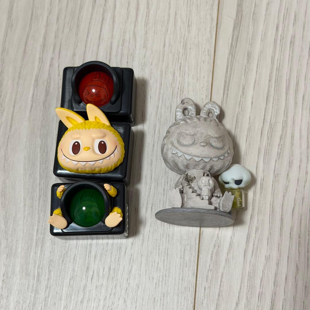 クッション・抱きまくら・ブランケット THE MONSTERS Almost Hidden LABUBU box