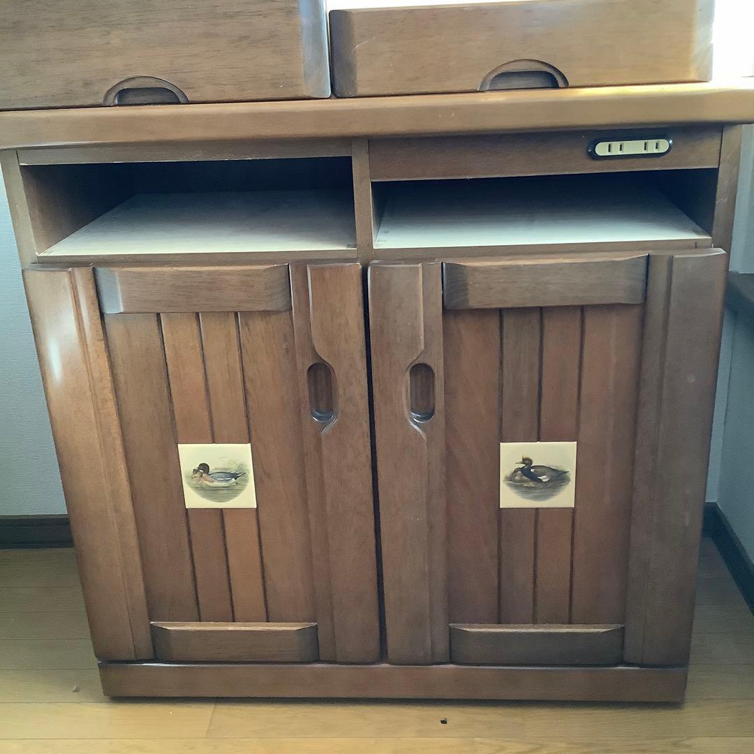 ☆送料無料　木製　サイドボード　キャビネット　リビング収納　88✕86✕47