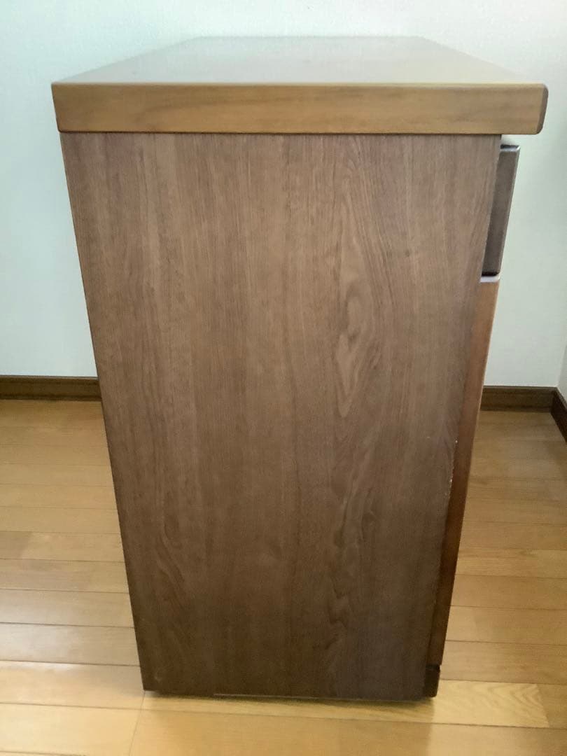 ☆送料無料　木製　サイドボード　キャビネット　リビング収納　88✕86✕47