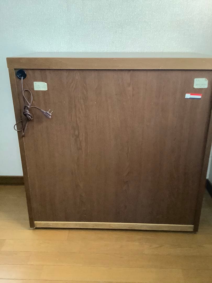 ☆送料無料　木製　サイドボード　キャビネット　リビング収納　88✕86✕47