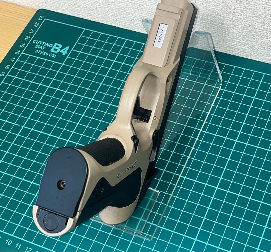 東京マルイベレッタPX4 リアル刻印フレーム交換済み　カスタム