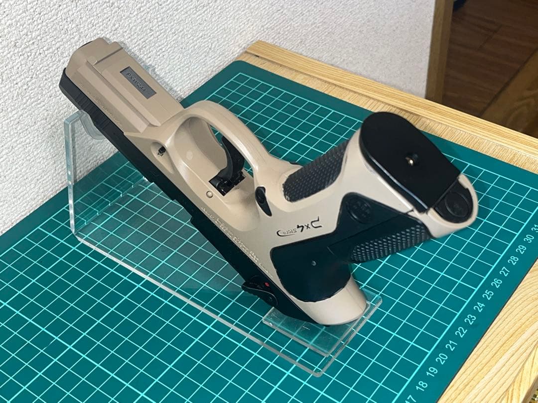 東京マルイベレッタPX4 リアル刻印フレーム交換済み　カスタム