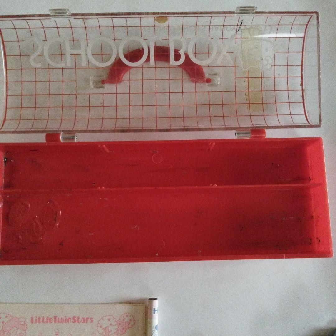 【超希少ジャンク品】　昭和レトロ1976年製キティちゃん プラスティック筆箱　他