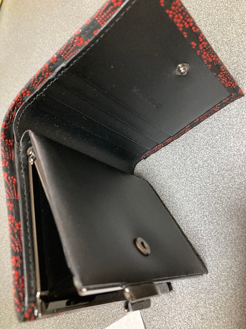 印伝二つ折りお財布