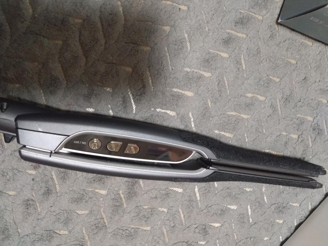 ＶＥＮＵＳＩＳヘアーストレートアイロン