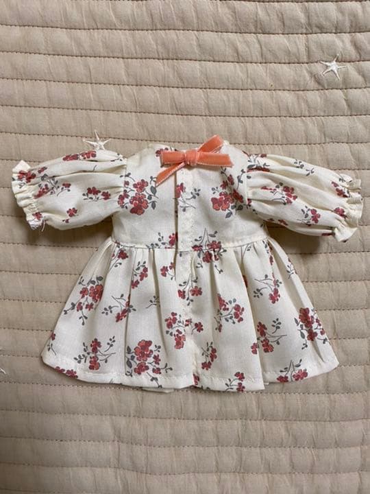 ハンドメイド　ソランちゃん　パフスリーブワンピース
