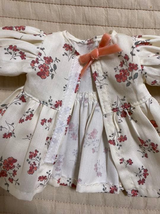 ハンドメイド　ソランちゃん　パフスリーブワンピース