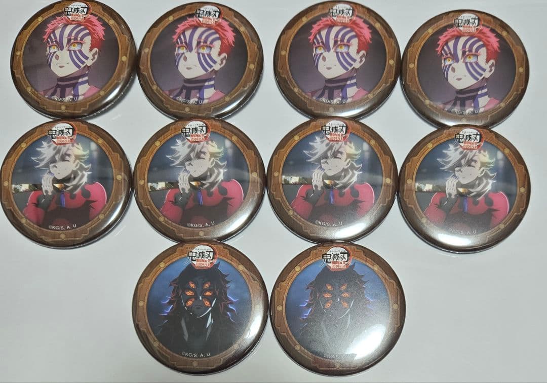 鬼滅の刃　カフェ　第三期　第四期　缶バッジ　まとめ売り　66点セット