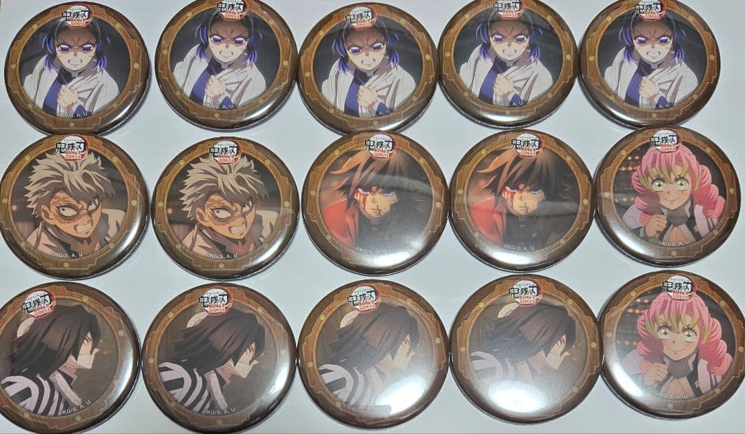鬼滅の刃　カフェ　第三期　第四期　缶バッジ　まとめ売り　66点セット