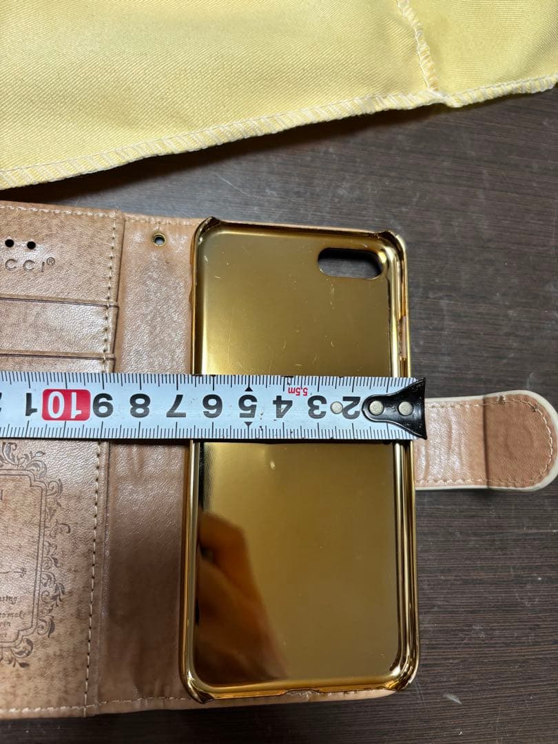 Gucci GGパターン 手帳型ケース ストラップ付き