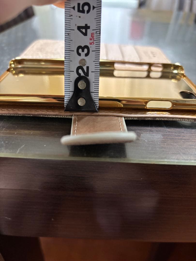 Gucci GGパターン 手帳型ケース ストラップ付き