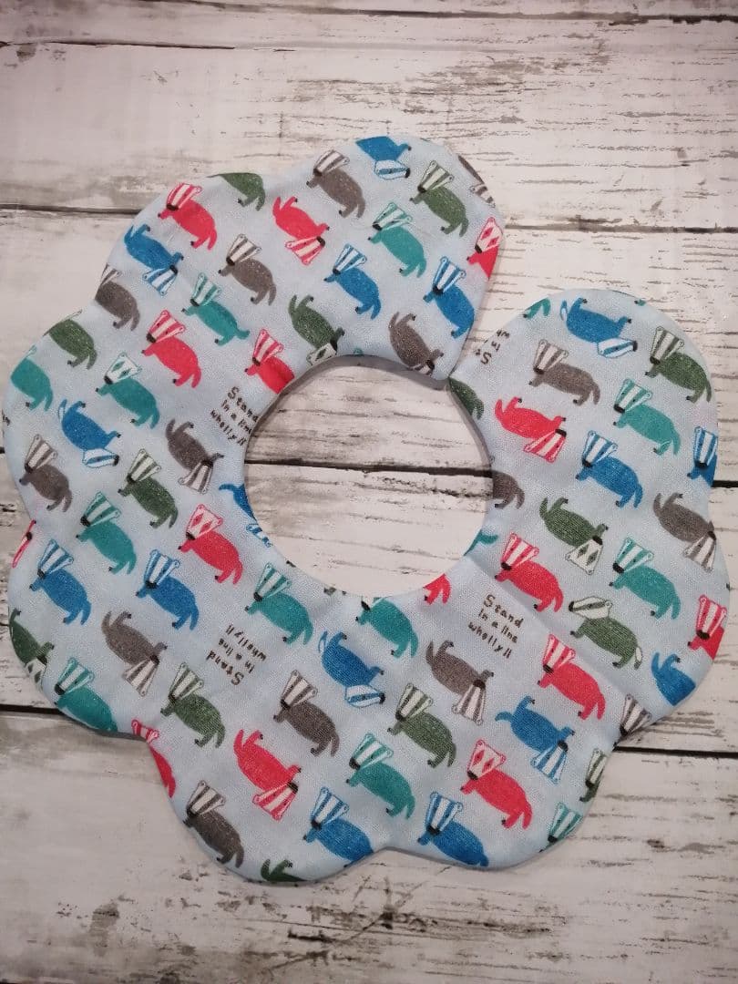 スタイ・よだれかけ us