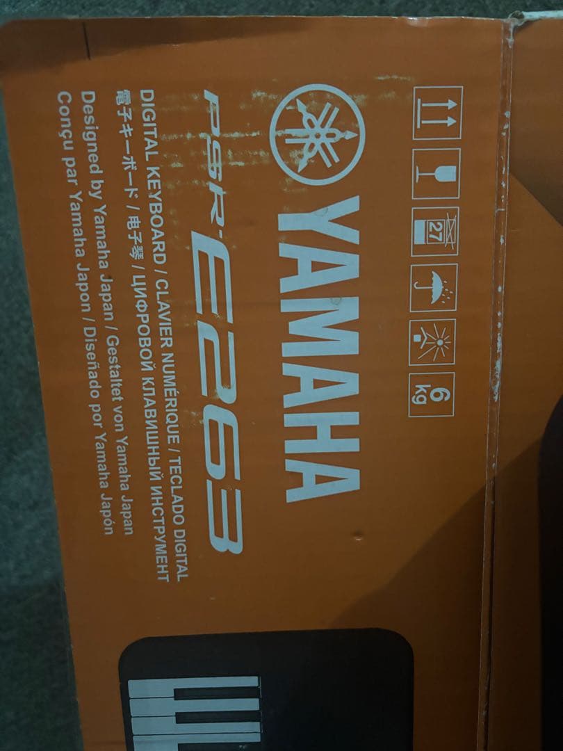 Yamaha PSR-E263 多機能キーボード61鍵