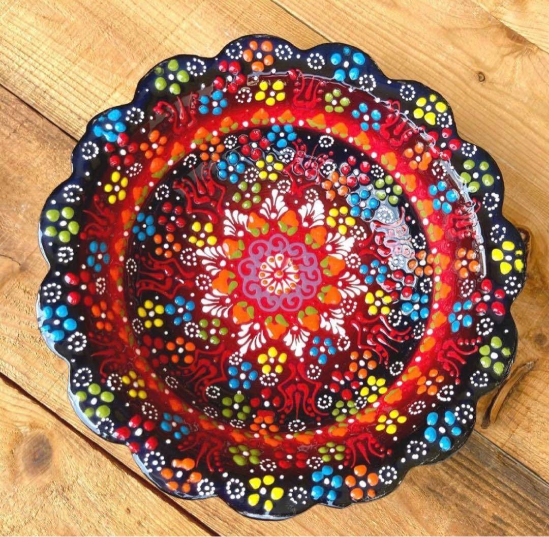 22cm☆新品☆【トルコ】ボウル皿 ＊ブラック＊ キュタフヤ陶器 ＊ハンドメイド