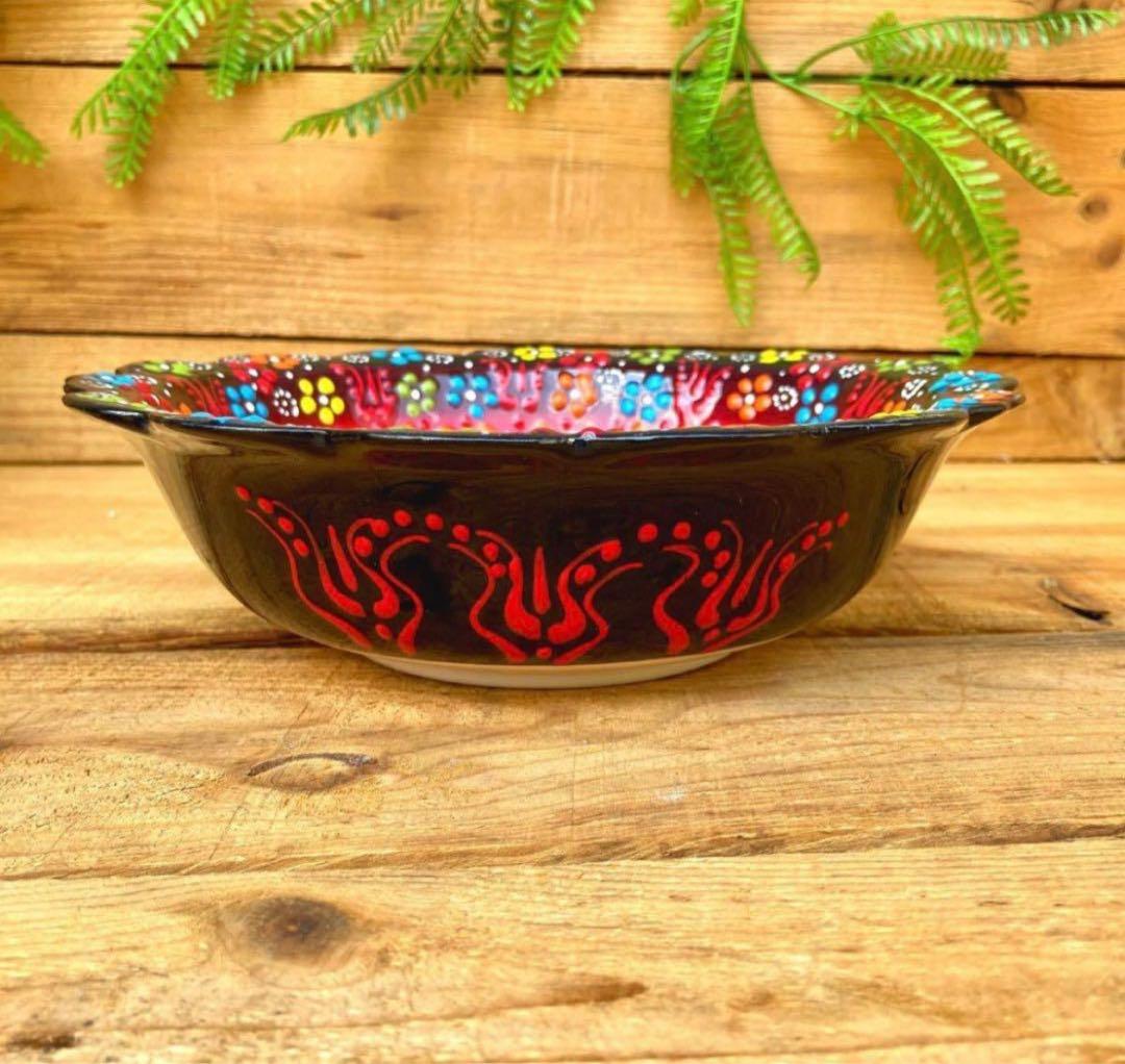 22cm☆新品☆【トルコ】ボウル皿 ＊ブラック＊ キュタフヤ陶器 ＊ハンドメイド