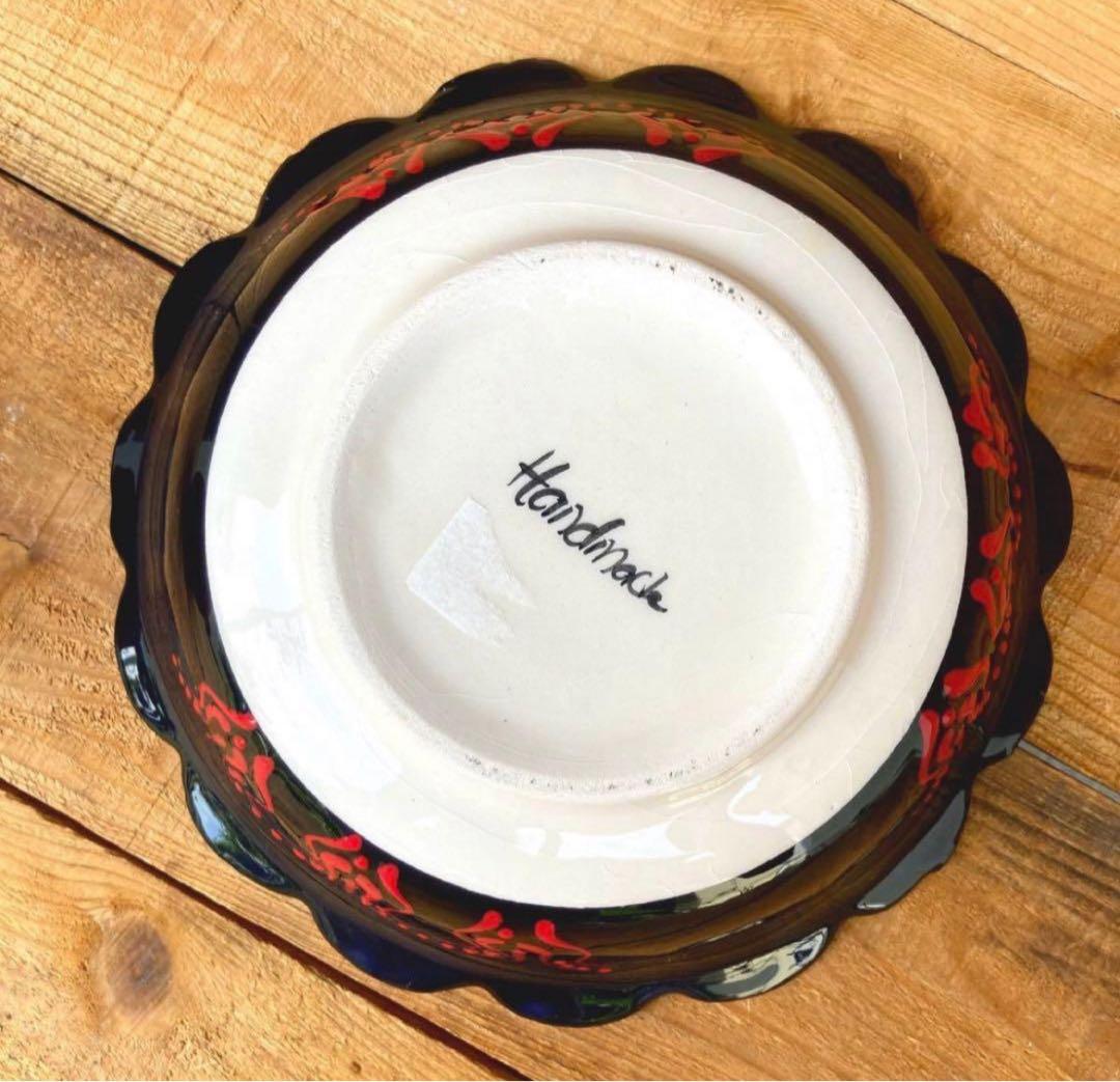 22cm☆新品☆【トルコ】ボウル皿 ＊ブラック＊ キュタフヤ陶器 ＊ハンドメイド