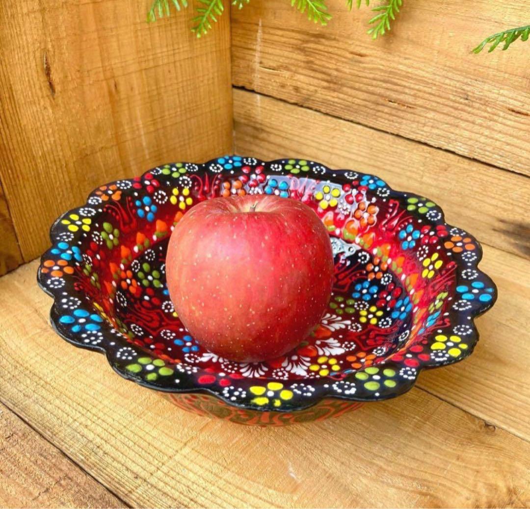 22cm☆新品☆【トルコ】ボウル皿 ＊ブラック＊ キュタフヤ陶器 ＊ハンドメイド