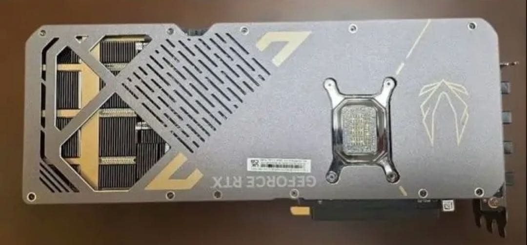 グラフィックボード・グラボ・ビデオカード ZOTAC GAMING GeForce RTX 5080 SOLID OC