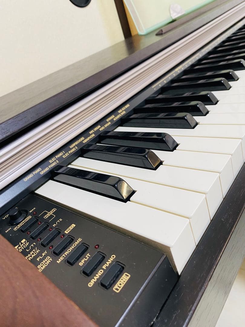 CASIO PX-700 デジタルピアノ 東京都内無料配送　引き取れる方半額