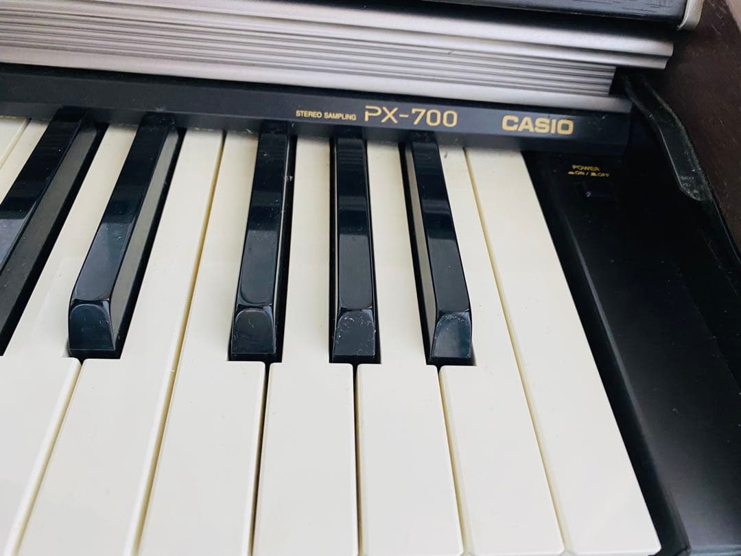 CASIO PX-700 デジタルピアノ 東京都内無料配送　引き取れる方半額