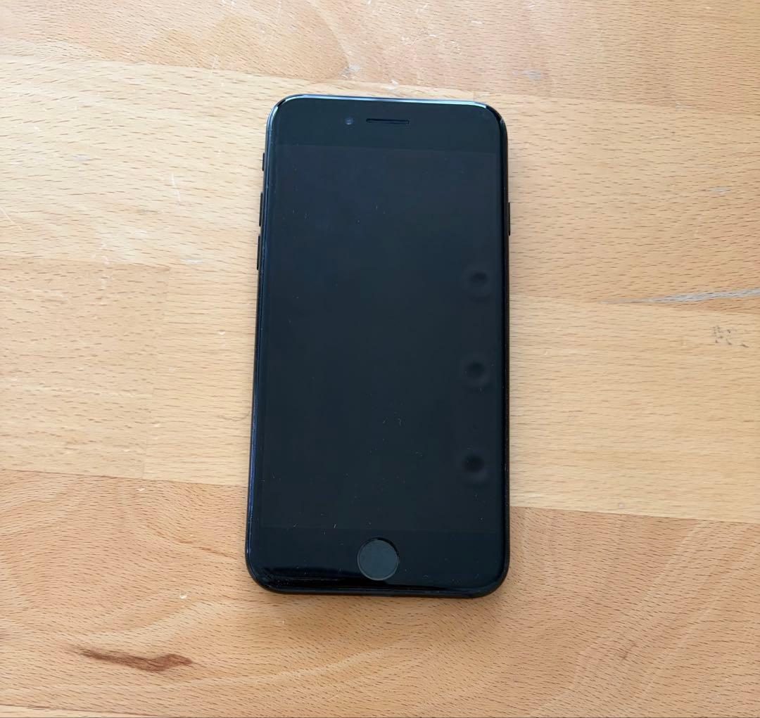 Apple iPhone7 本体　128GB ブラック