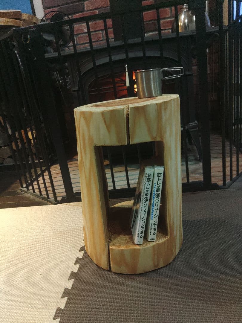 杉のくりぬき丸太スツール