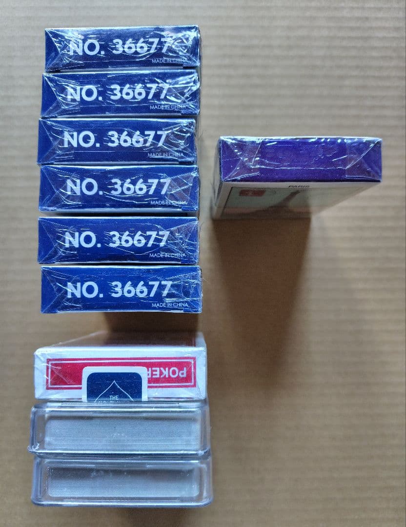 トランプ　（エッフェル塔、CNN、BEE）