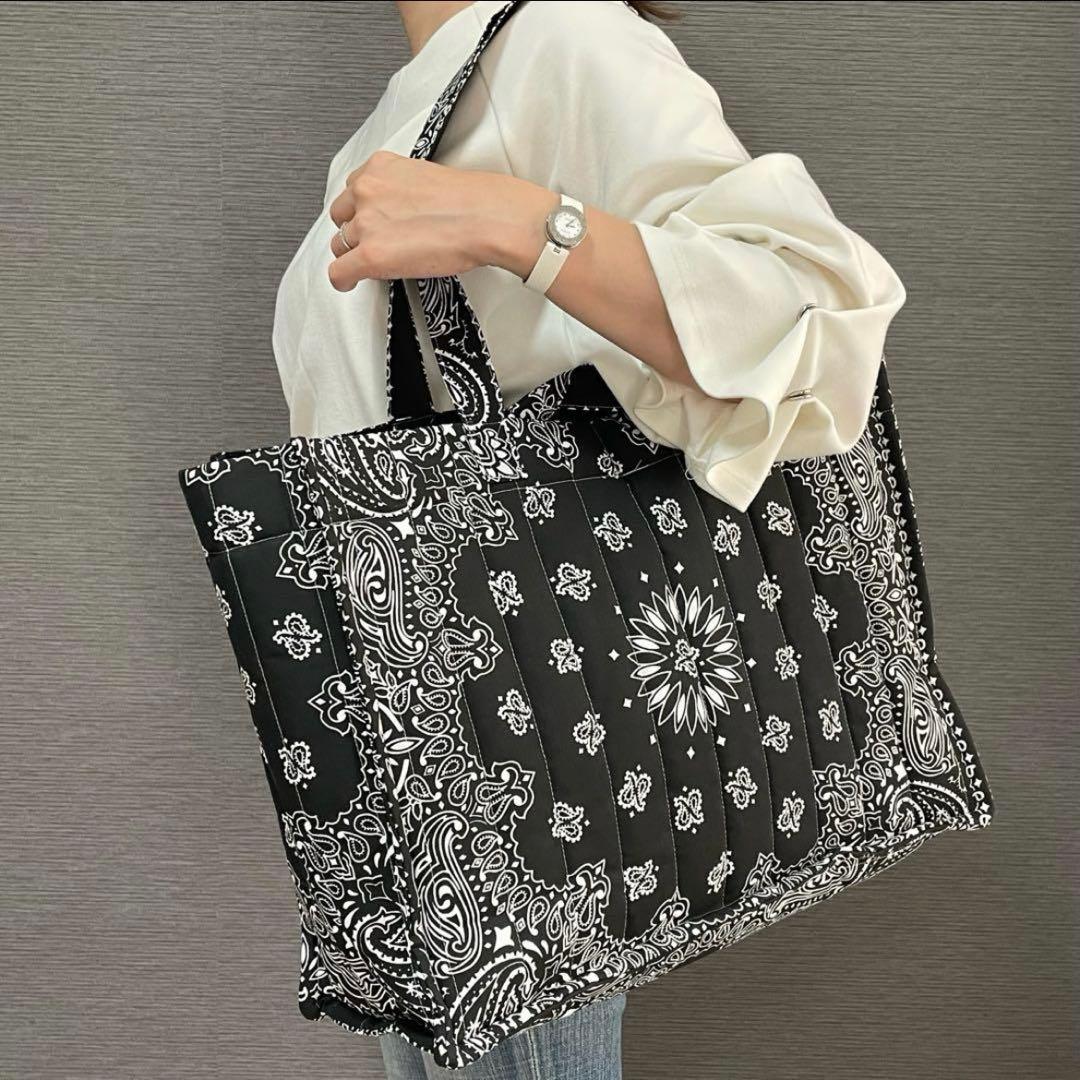再販⭐︎キルトビッグトート　ブラック　 ペイズリー柄　ダブルハンドル