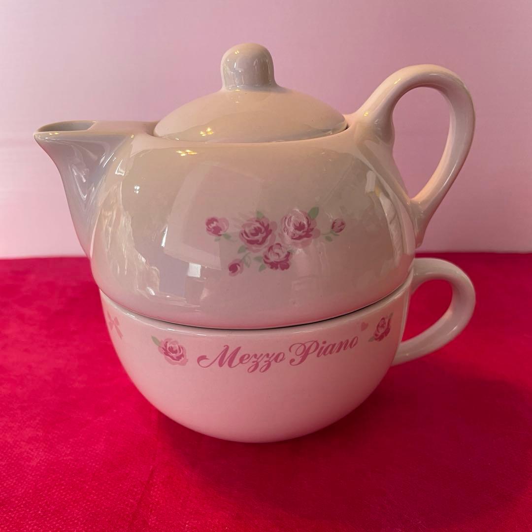 メゾピアノ　初期　ノベルティ　ティーポット　カップ　お皿　スプーン　お茶会セット