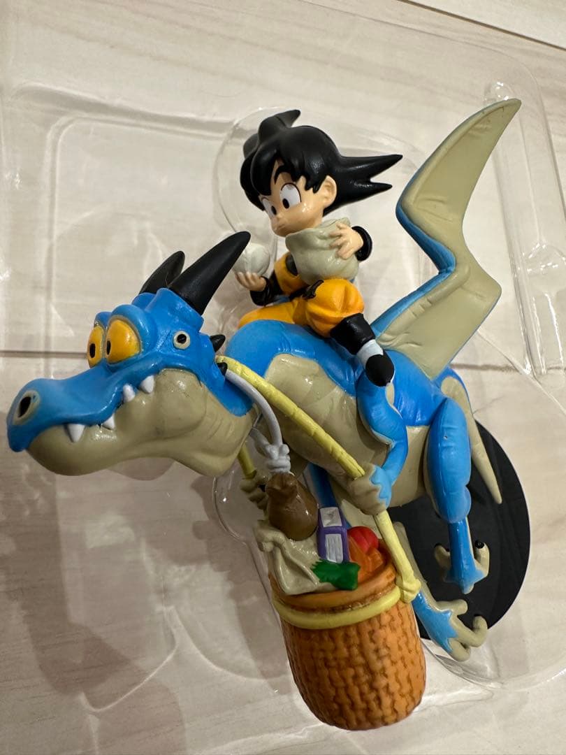 ドラゴンボール　フィギュア　ミュージアムコレクション　孫悟天　恐竜　八