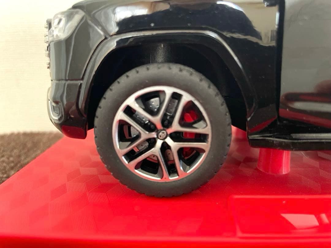 LANDCRUISERミニカー　1/24