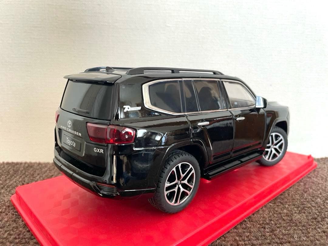 LANDCRUISERミニカー　1/24