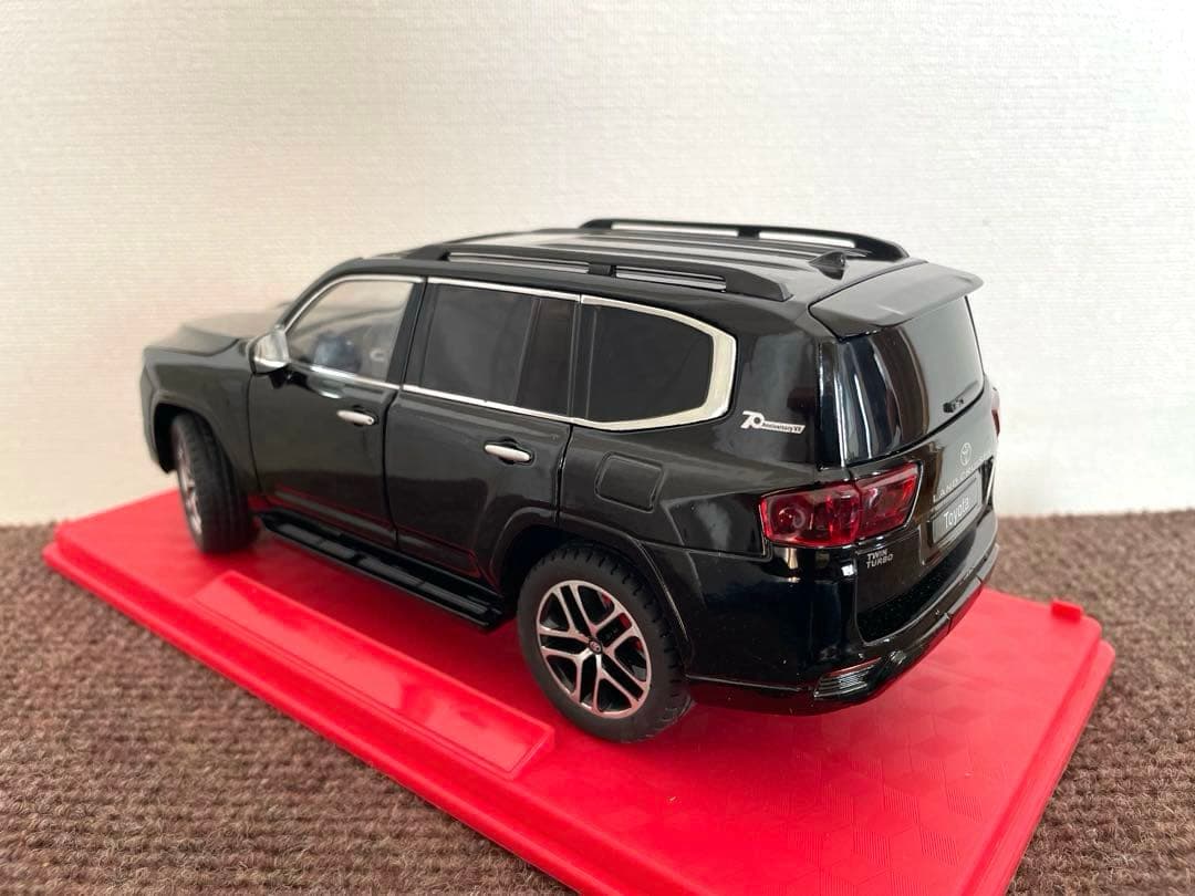 LANDCRUISERミニカー　1/24