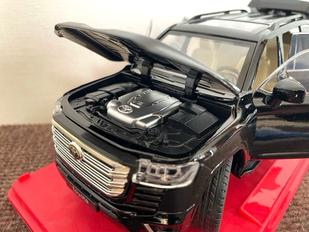 LANDCRUISERミニカー　1/24
